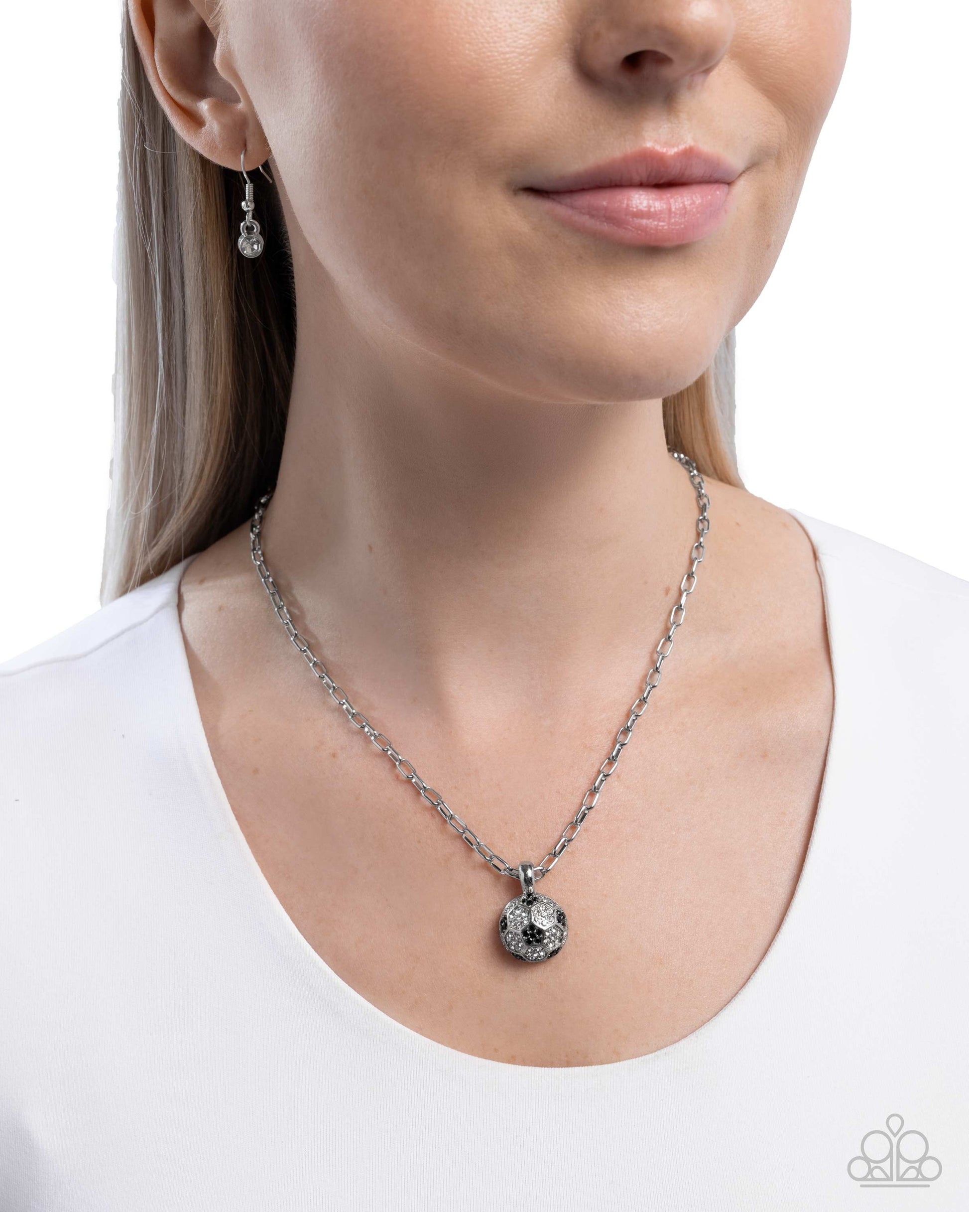 Soccer Pitch - Black