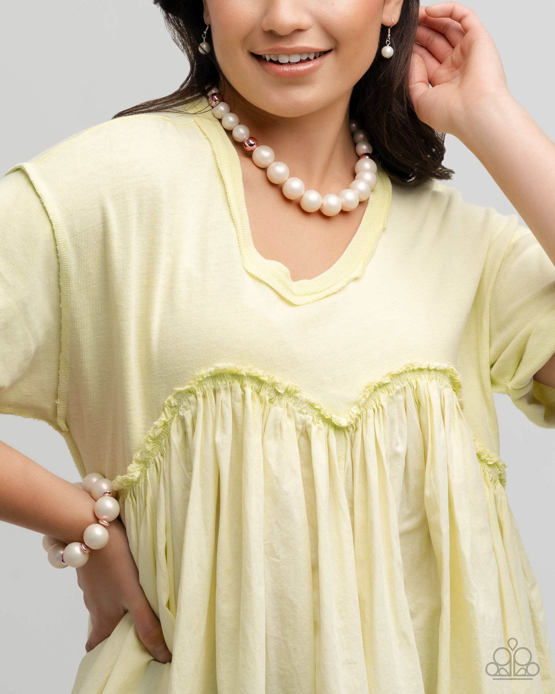 Pearl Platoon - Complete Look